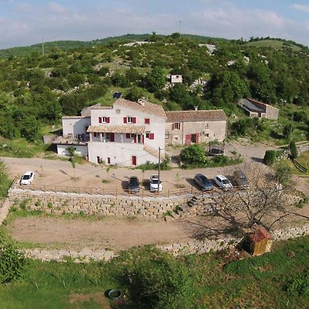 Gite De Gazelle Chambres D'Hote La Vacquerie-et-Saint-Martin-de-Castries Exteriör bild